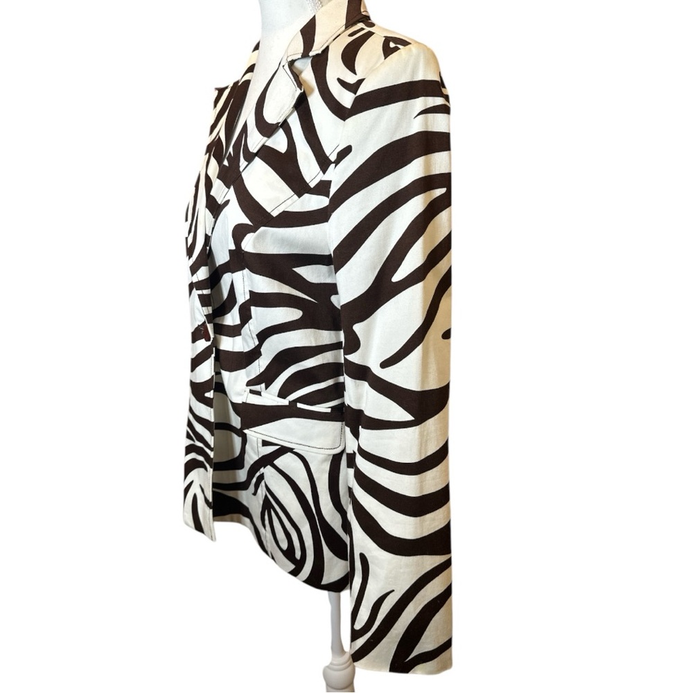 Essentials Brown and White Blazer with Zebra Print - Picture 8 of 13